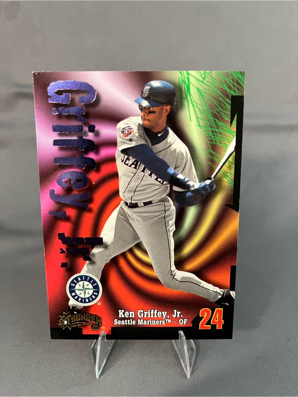 Ken Griffey Jr. Seattle Mariners Baseball Card - MLB Skybox Circa Thunder HOF